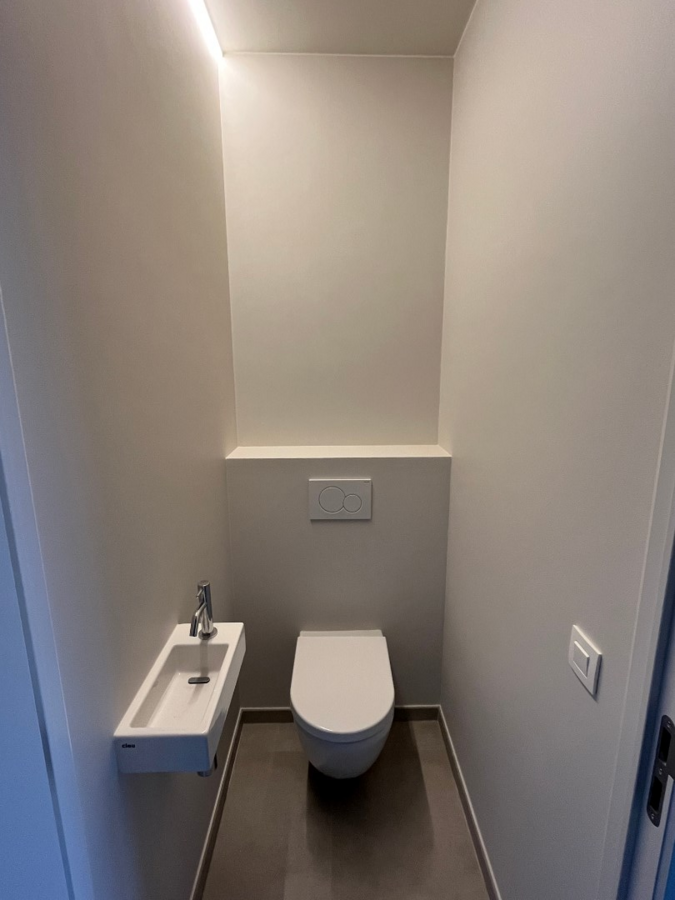 Nieuw, luxueus afgewerkt BEN-penthouse 