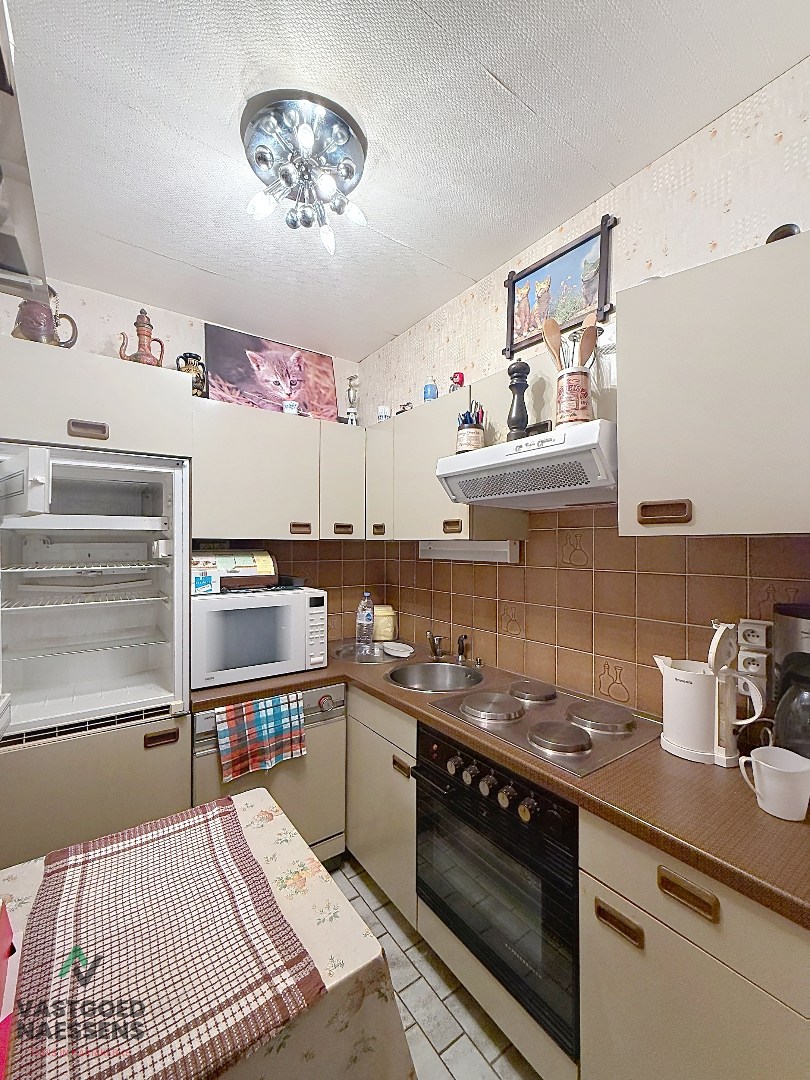 APPARTEMENT DE 2 CHAMBRES À RÉNOVER AVEC VUE SUR MER - POSSIBILITÉ DE GARAGE 