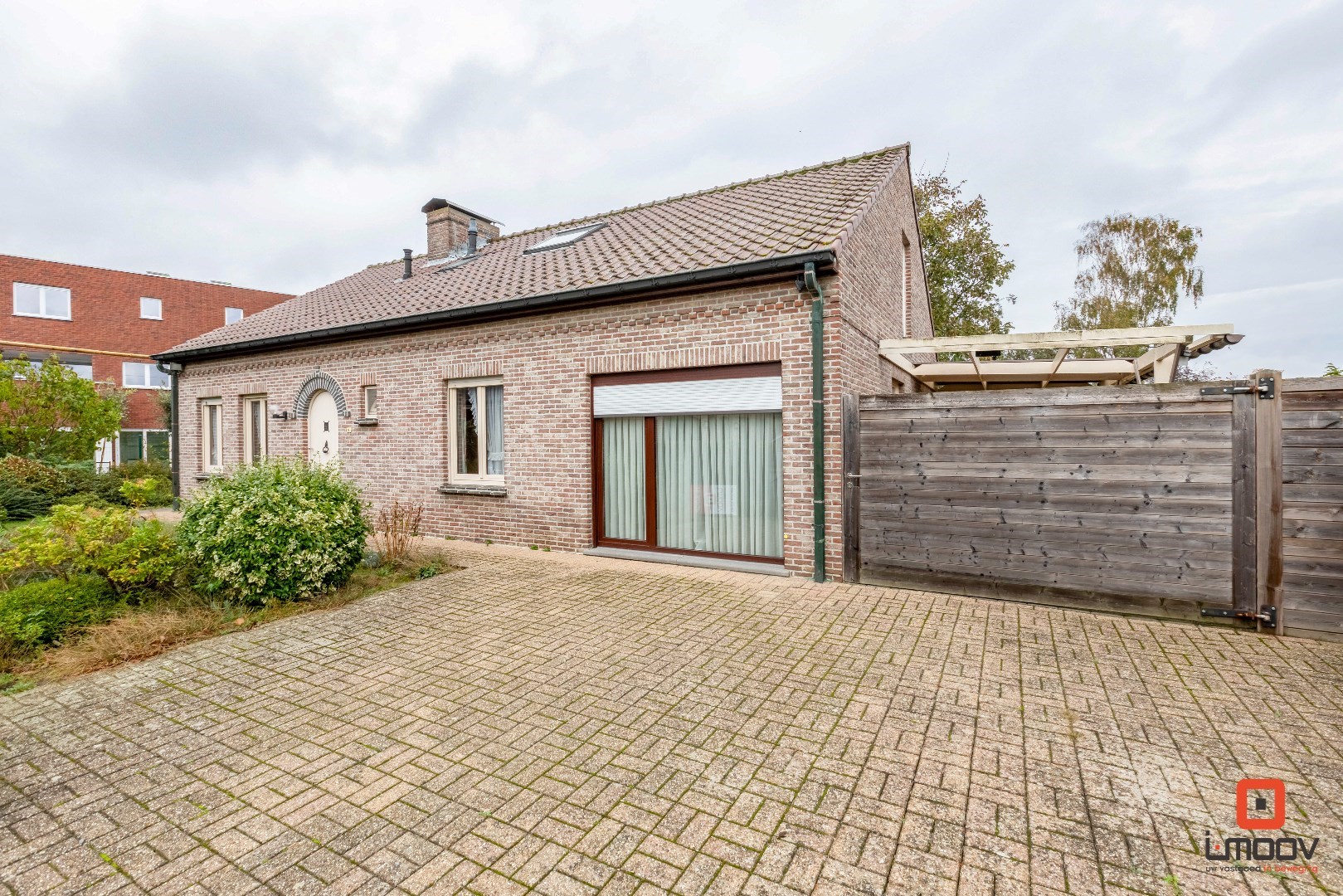 Prachtige alleenstaande villa in residentiële woonwijk 