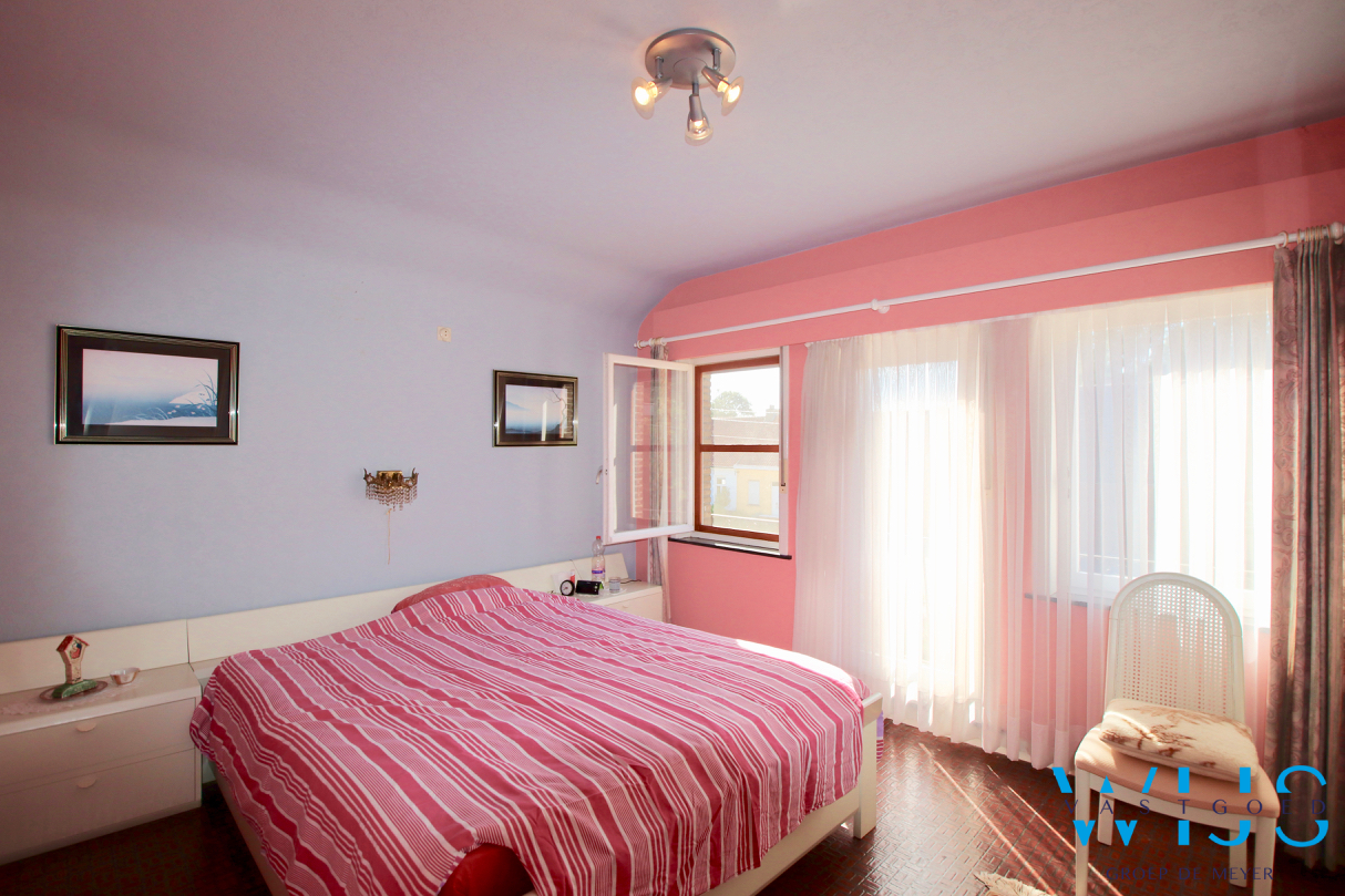 Stevig woonhuis op een prachtig perceel te Ertvelde/Oosteeklo 