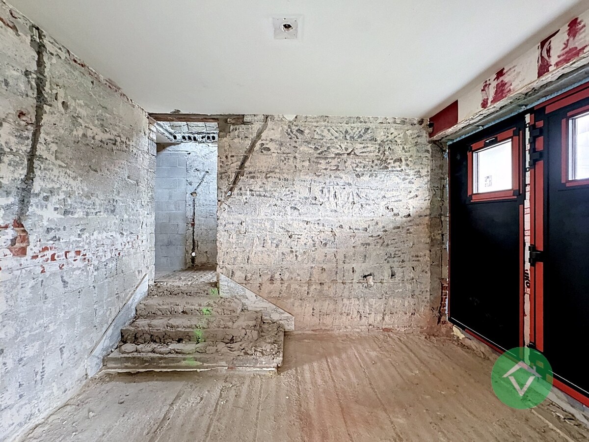 Alleenstaande statige woning met tuin te Veldegem 