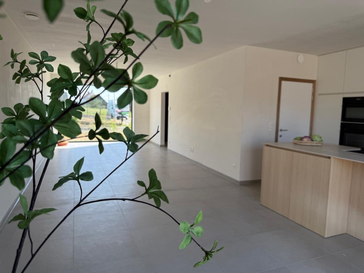 Instapklare nieuwe woning in een rustige woonwijk 