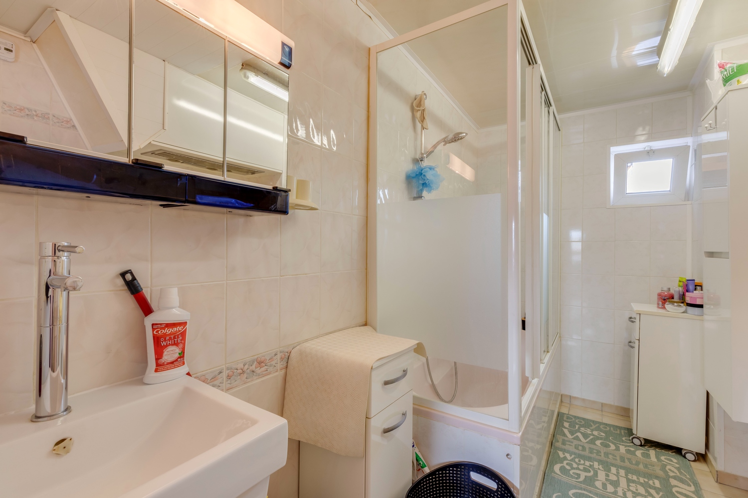 Woning bestaand uit 3 entiteiten: 2 app en 1 studio 