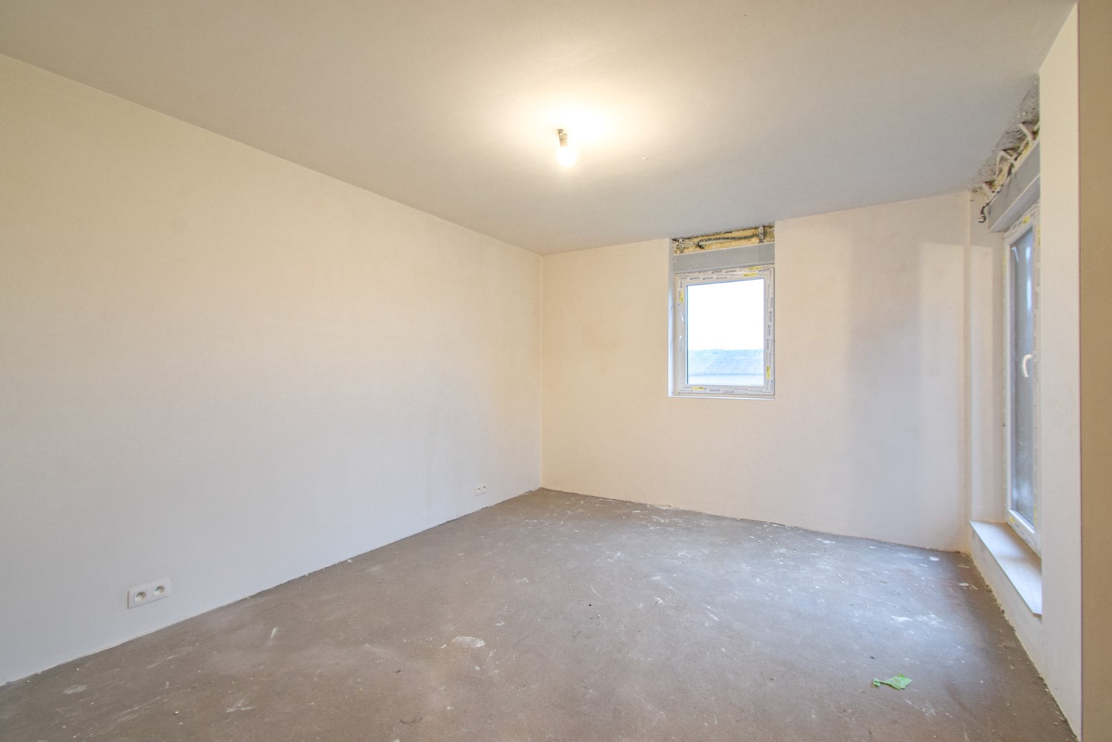 Ruime nieuwbouwwoning met mooi perceel van 431 m² op rustige ligging te Slijpe 