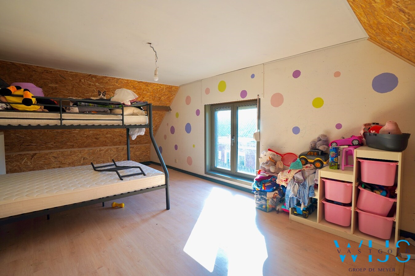 Instapklare woning met 5 slaapkamers te Evergem/ Doornzele! 