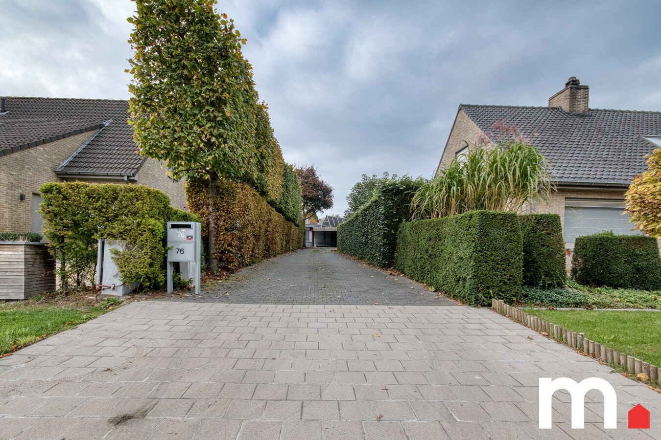 Villa met binnenzwembad, sauna en praktijkruimte (160m2) te Kuurne ! 