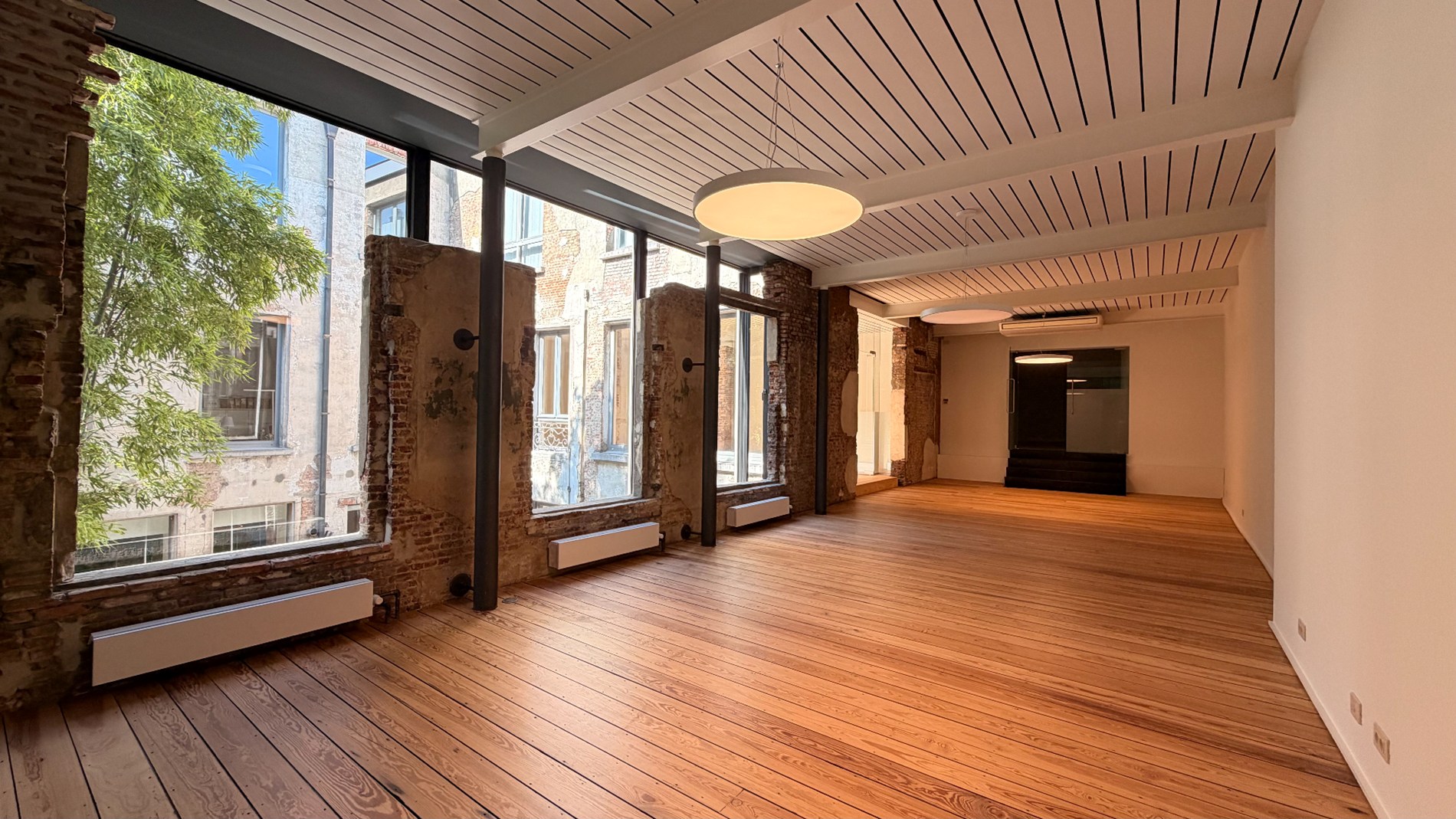 Kantoren te huur in historisch pand in hartje Antwerpen