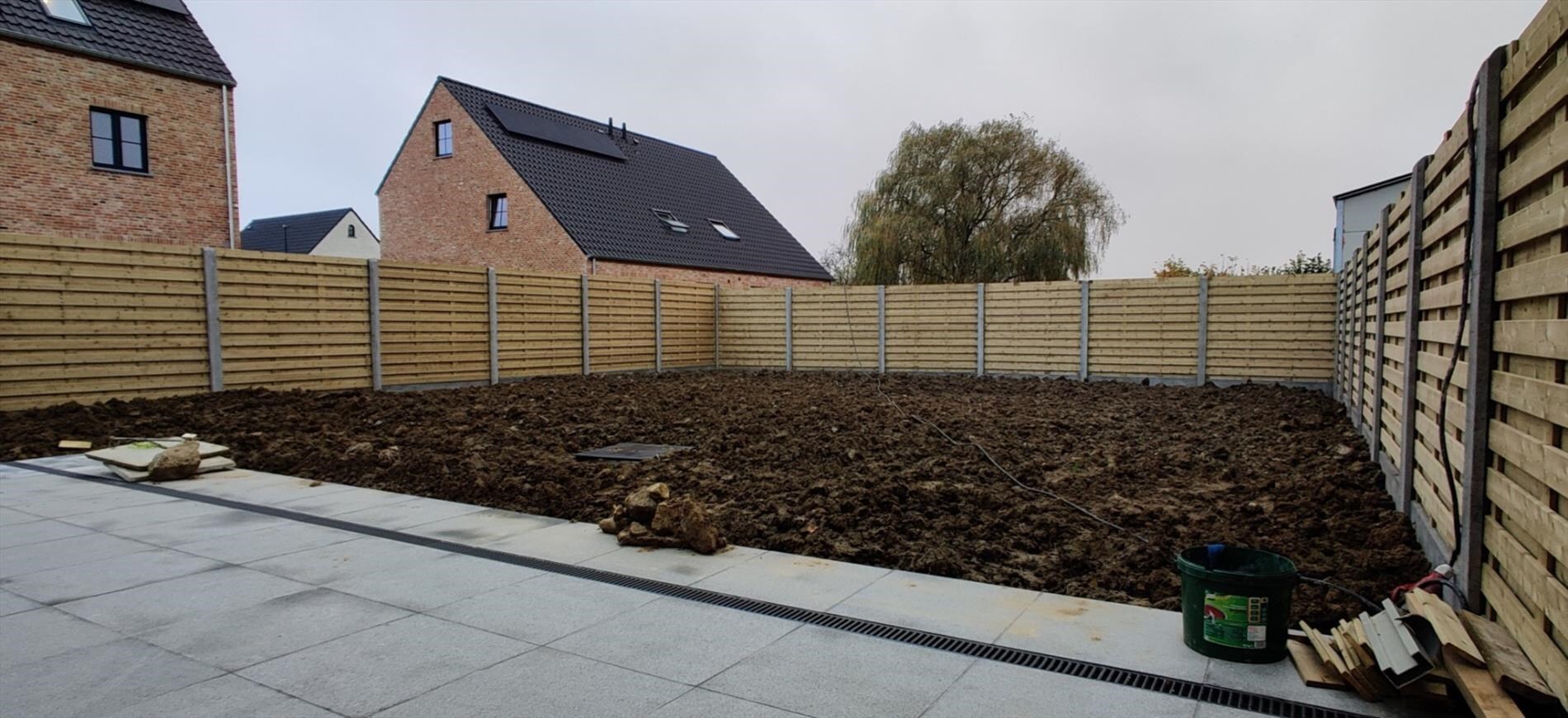 Nieuwbouwwoning met 4 slaapkamers en tuin 