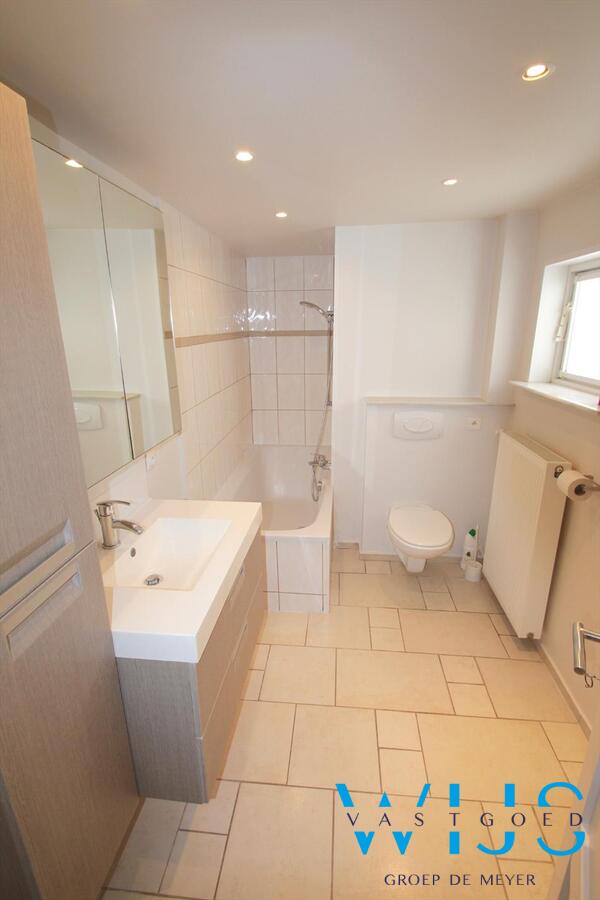 Toffe instapklare woning vlakbij de invalswegen ! 