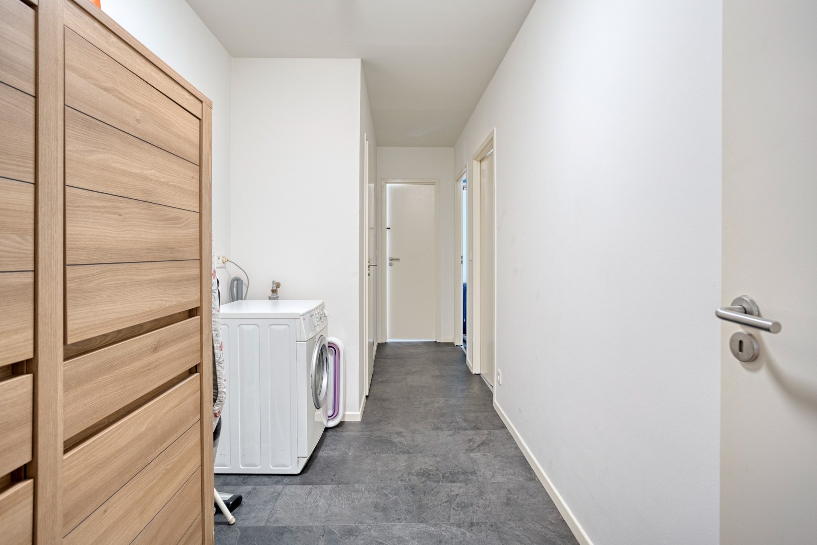 Gunstig gelegen gerenoveerd appartement met 2 ruime slaapkamers en groot terras vlakbij Leuven - EPC 186 kWh/m² - bewoonbare oppervlakte 104 m² 