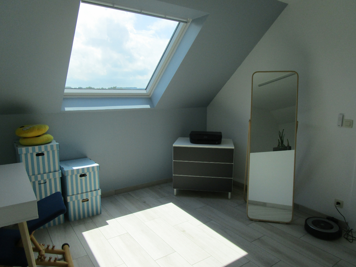 LUXUEUS 3-SLPK-APPARTEMENT  (zonder vaste kosten!). 