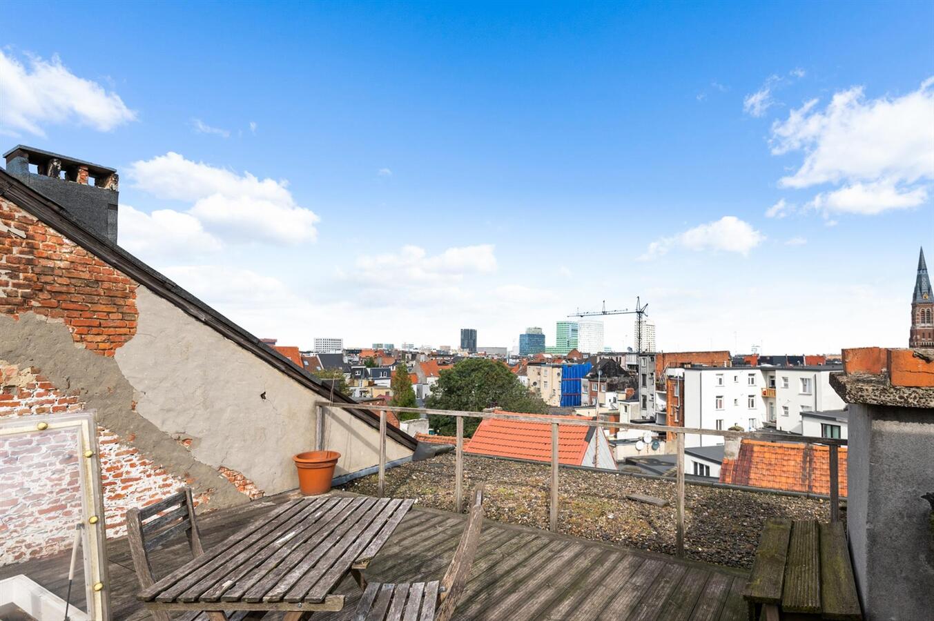 Charmant appartement met ruim dakterras te Antwerpen! 