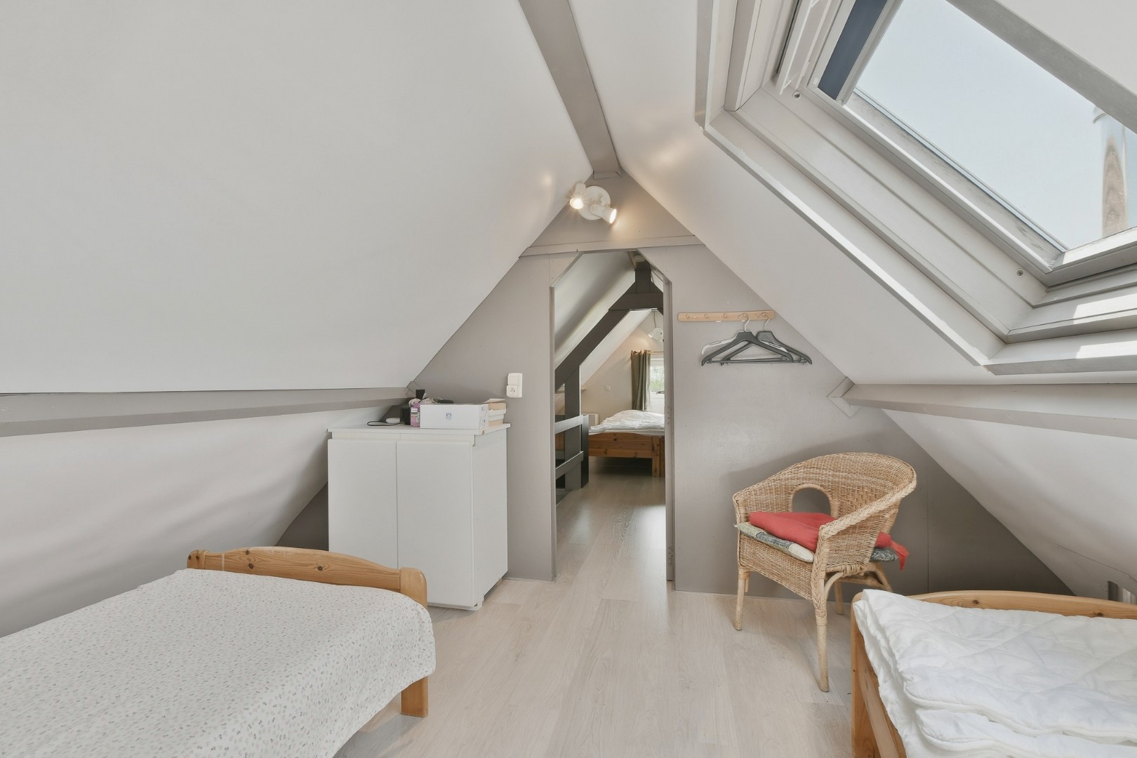 Charmant vissershuisje met 3 slaapkamers en prachtig open polderzicht 