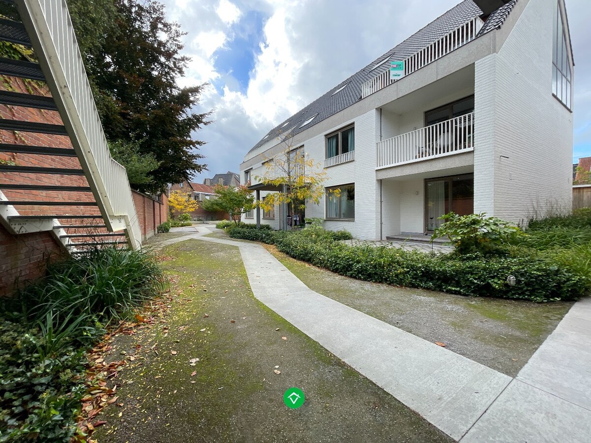 Gelijkvloers appartement met één slaapkamer te Rumbeke 