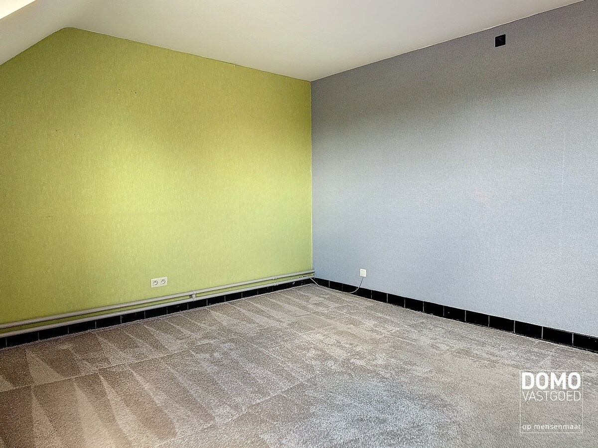 Zeer ruime half open bebouwing gelegen te Hasselt 