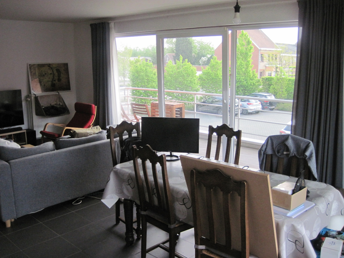 Aangenaam, eigentijds appartement met 2 ruime terrassen. 