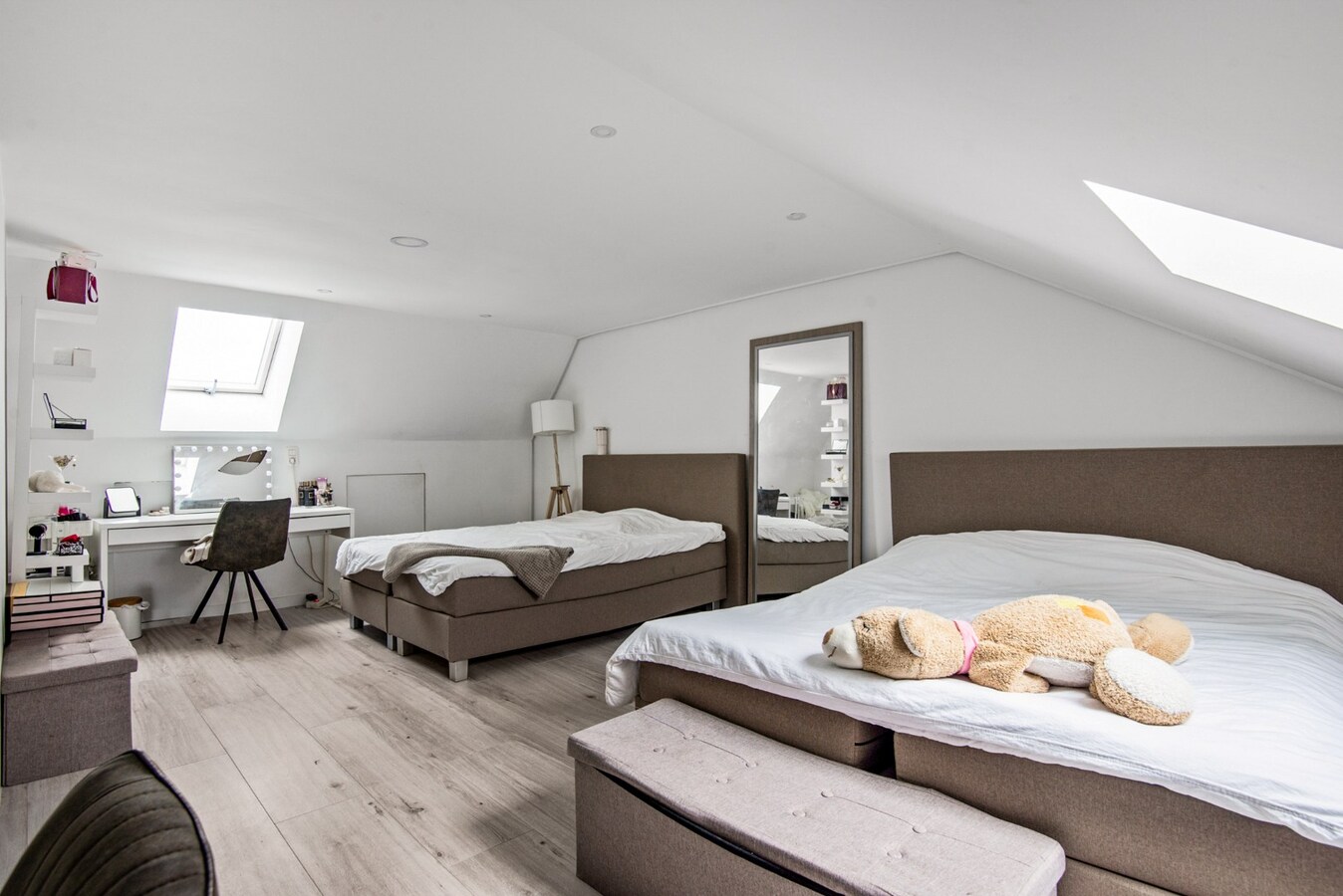 Gerenoveerde woning met 3/4 slpk, garage en tuin te Boom! 