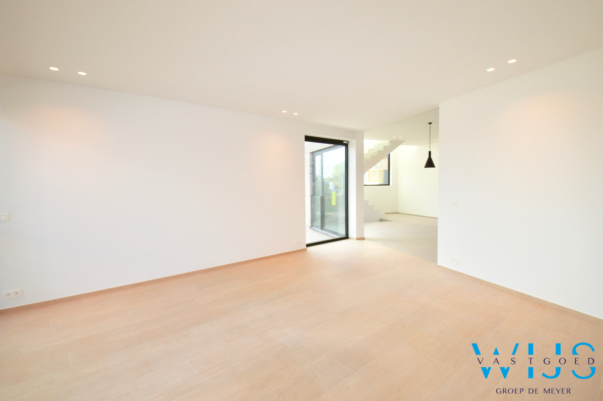 FENOMENAAL appartement met hoge afwerking te KLUIZEN ! 