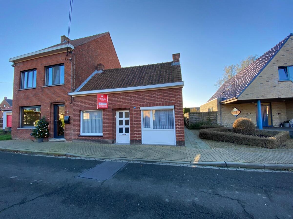 Rustig gelegen halfopen woning te Houthulst 