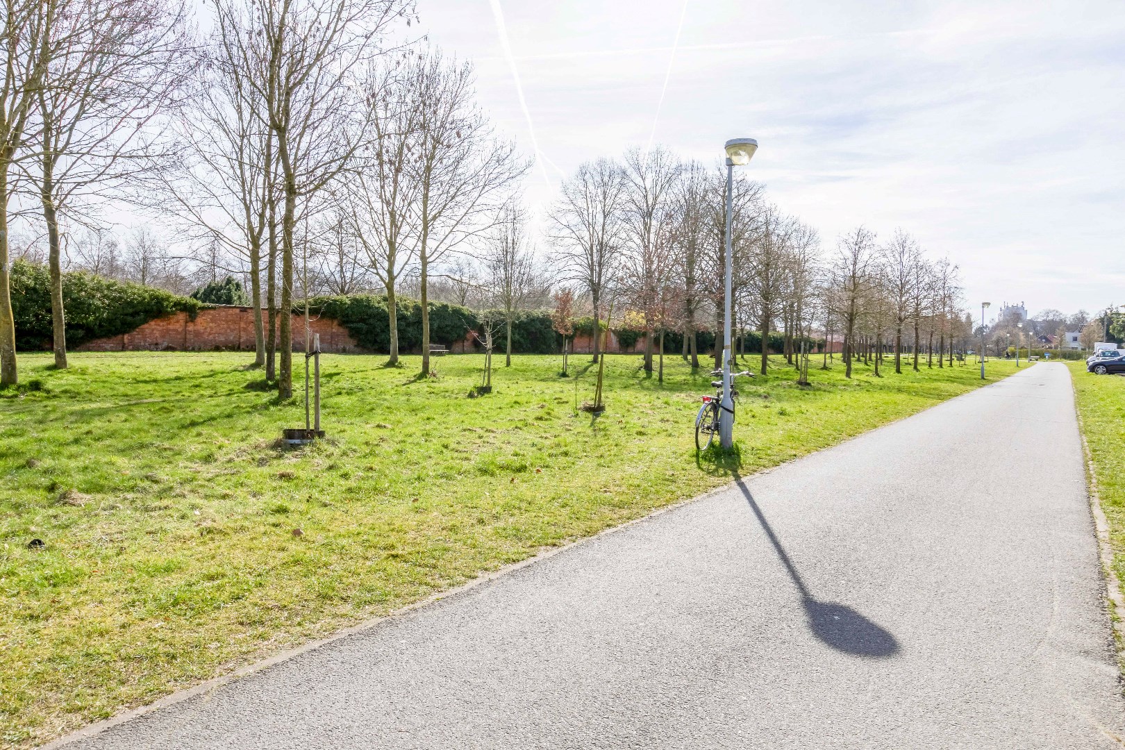 Leuk 2 slpk. app. met garage en zicht op groen. 