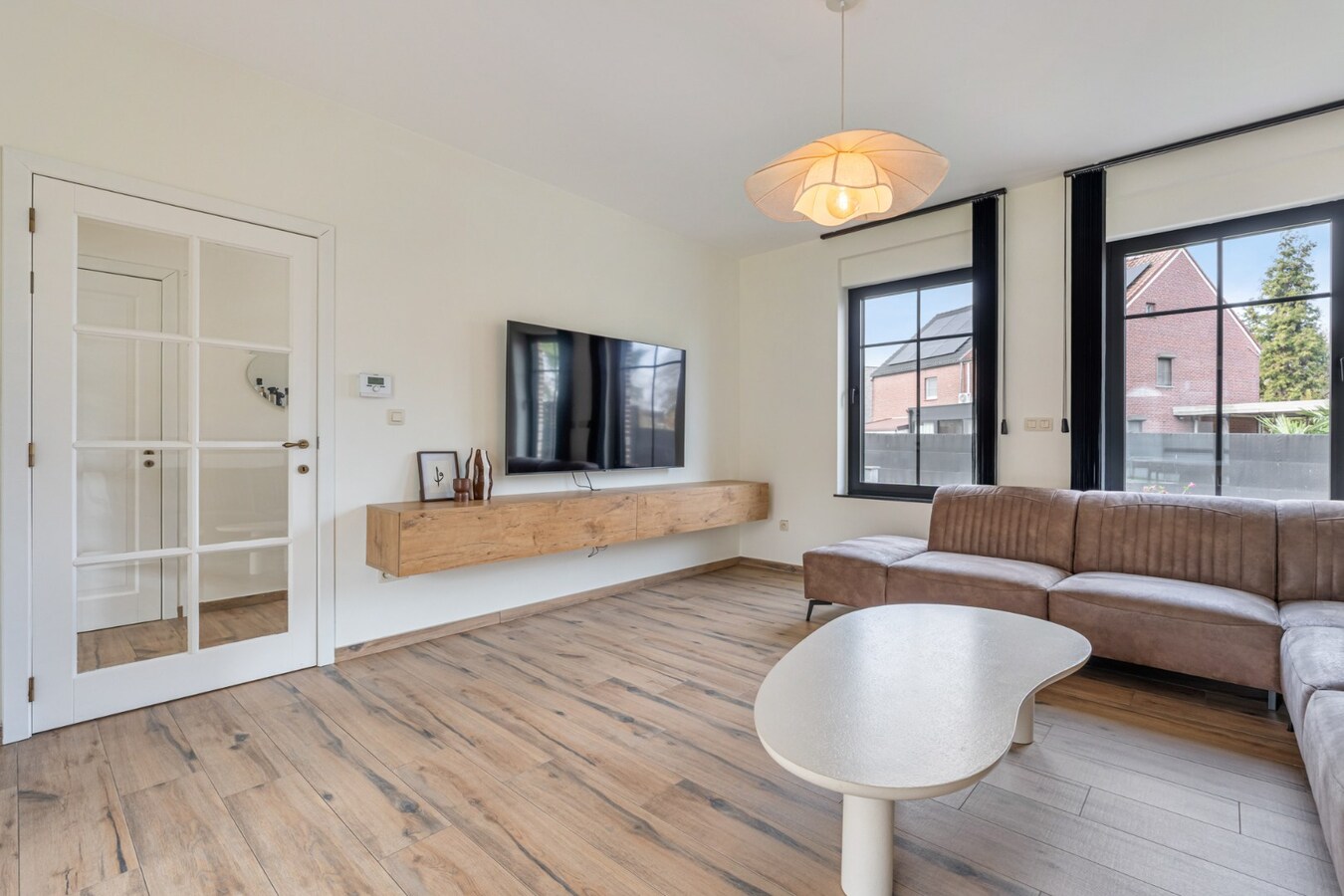 UNIEK VASTGOEDAANBOD! Kwaliteitsvolle pastorijwoning met duurzame technieken en uitzonderlijk wooncomfort 