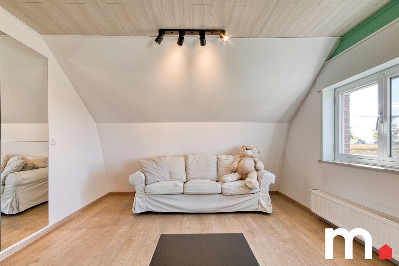 Unieke villa omringd tussen de velden en prachtige verzichten ! 