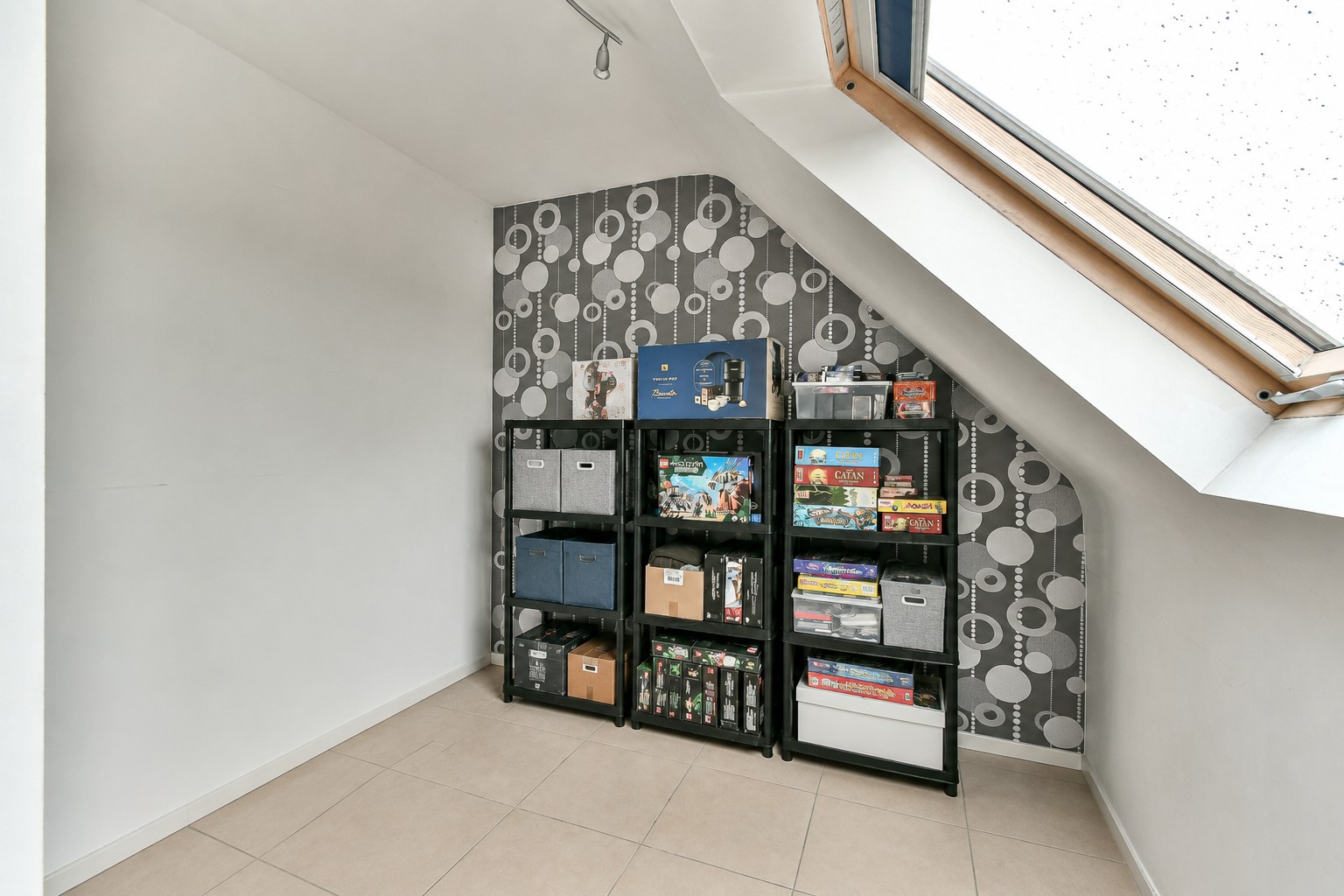 Duplexappartement met twee slaapkamers op rustige ligging in centrum Gistel 