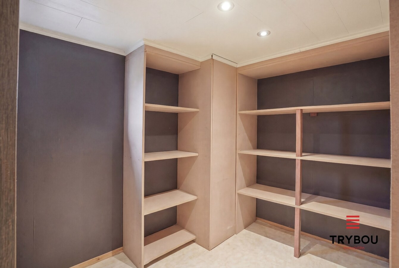 Rustig gelegen, alleenstaande woning op ruim perceel van 2210 m² 