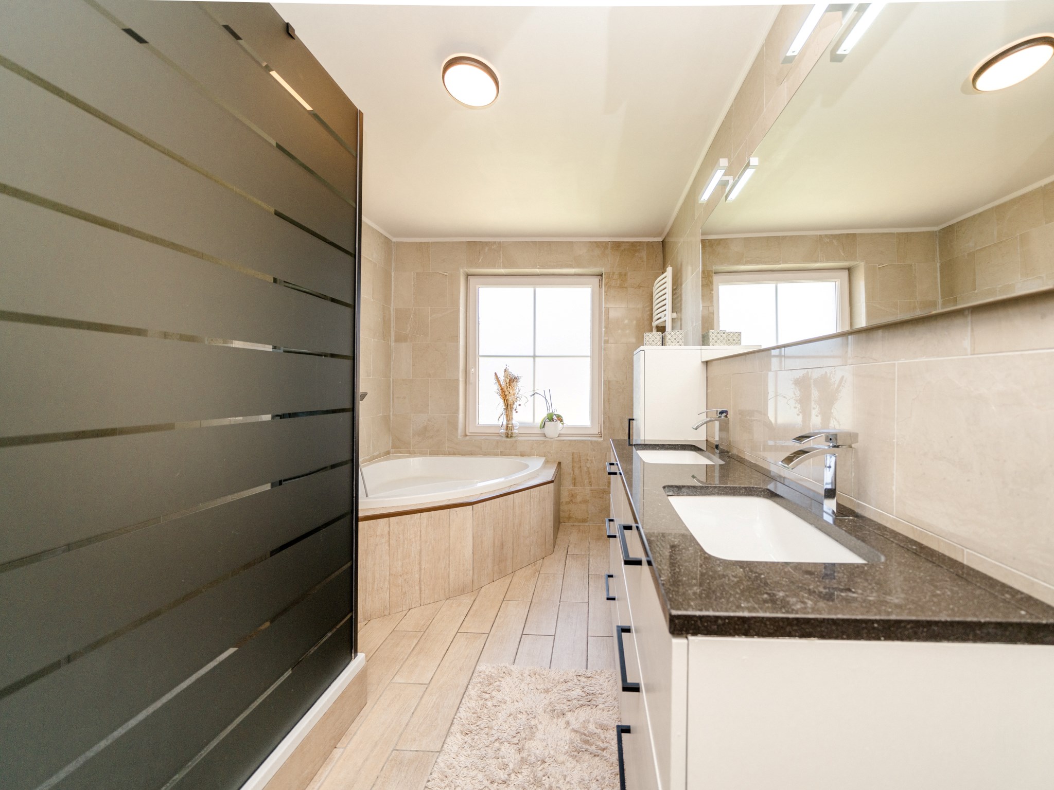 Vrijstaande woning met 3 kamers te midden het groen 