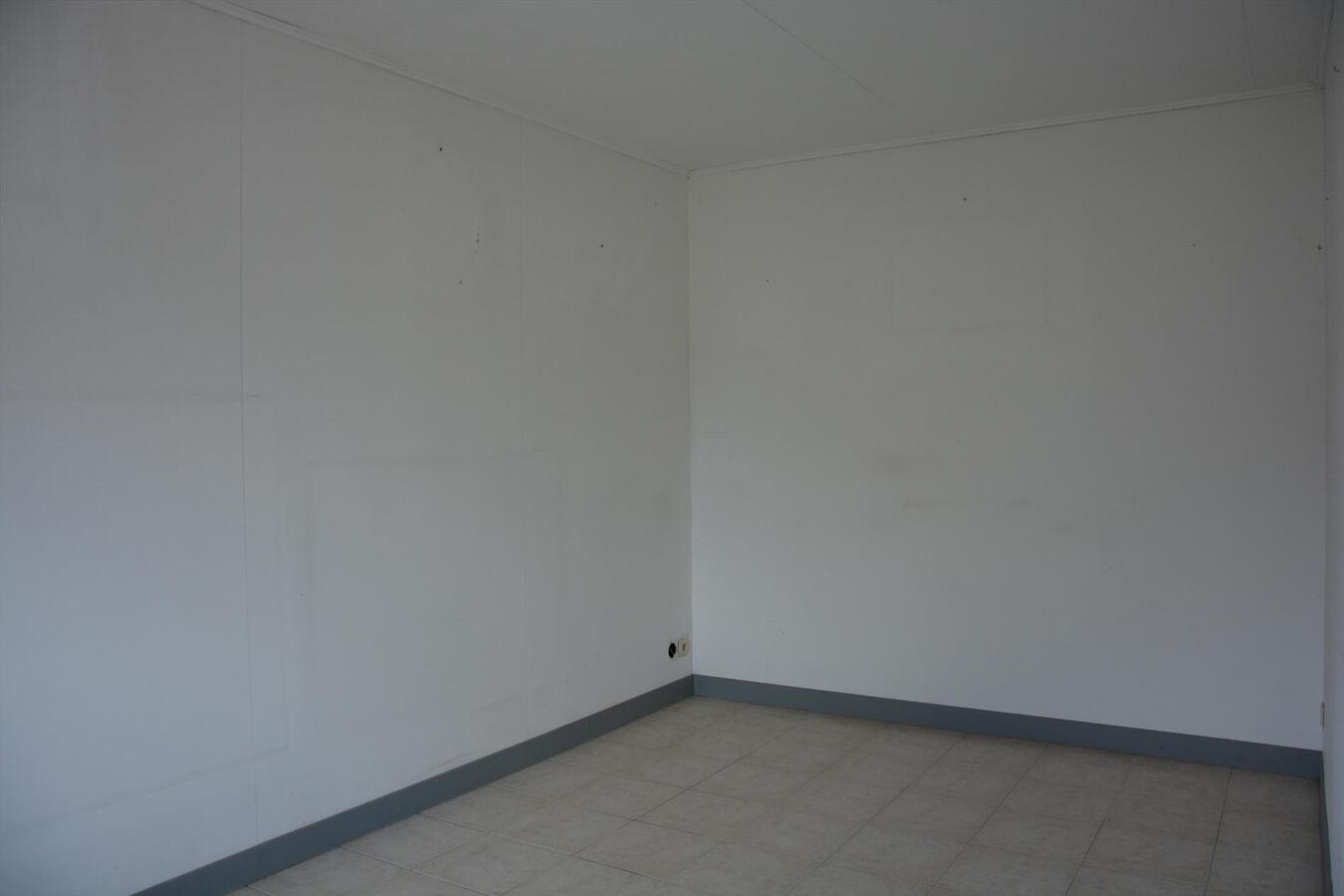 Op te knappen woning in rustige straat 