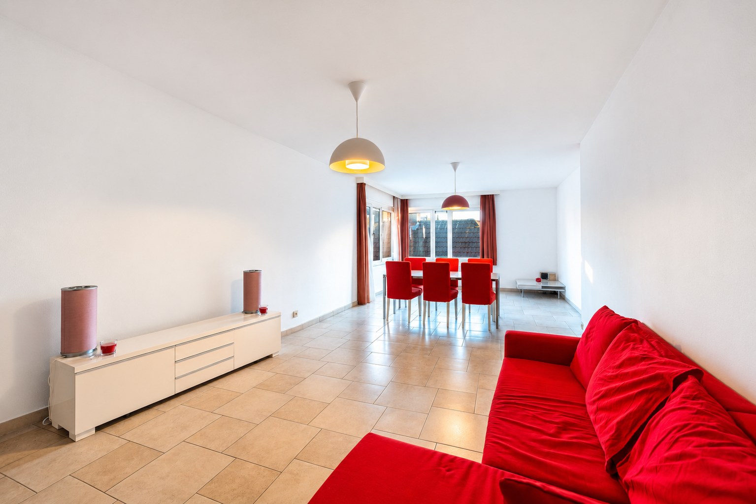 Twee-slaapkamerappartement aan het water 