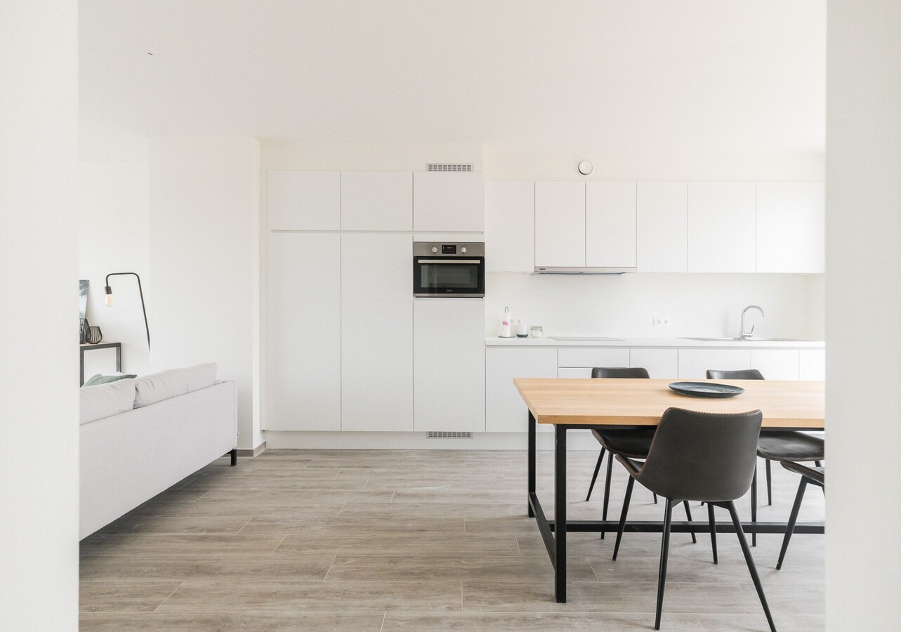 Penthouse (89m2) met uitzonderlijk ruim terras te koop in Emelgem (Izegem) 