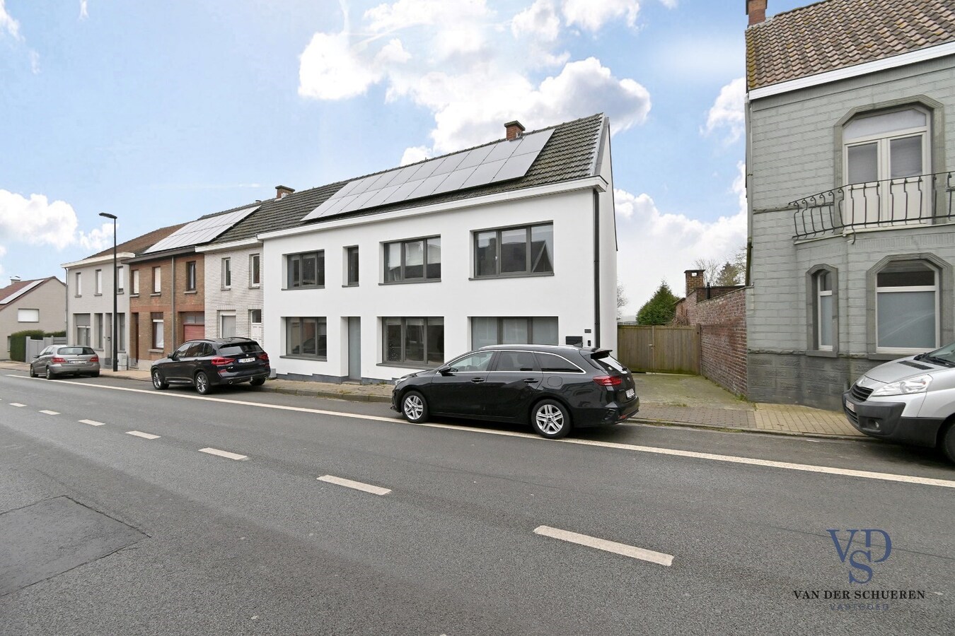 Bijzonder ruime, energiezuinige (EPC label B) gezinswoning 