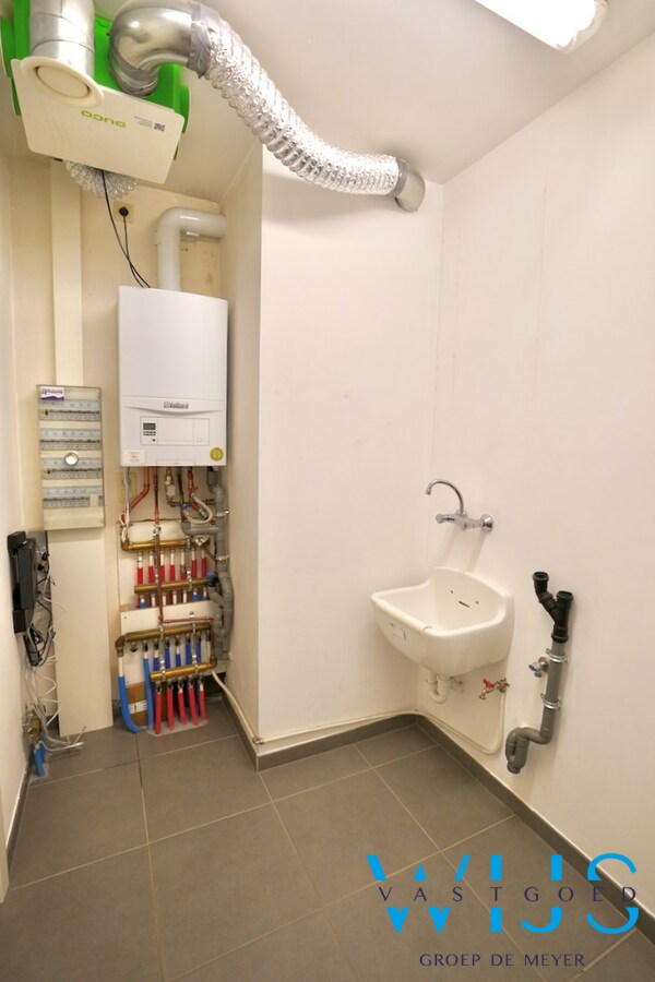 Prachtig appartement in het rustige landelijke OOSTEEKLO ! 