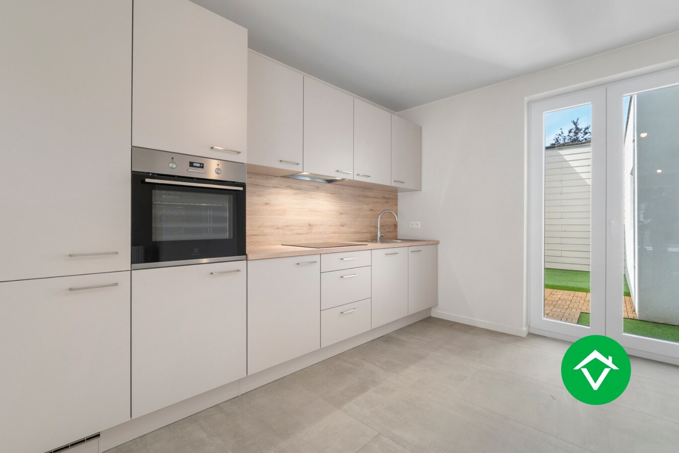 Instapklare rijwoning in hartje Gistel – gerenoveerd in 2025 