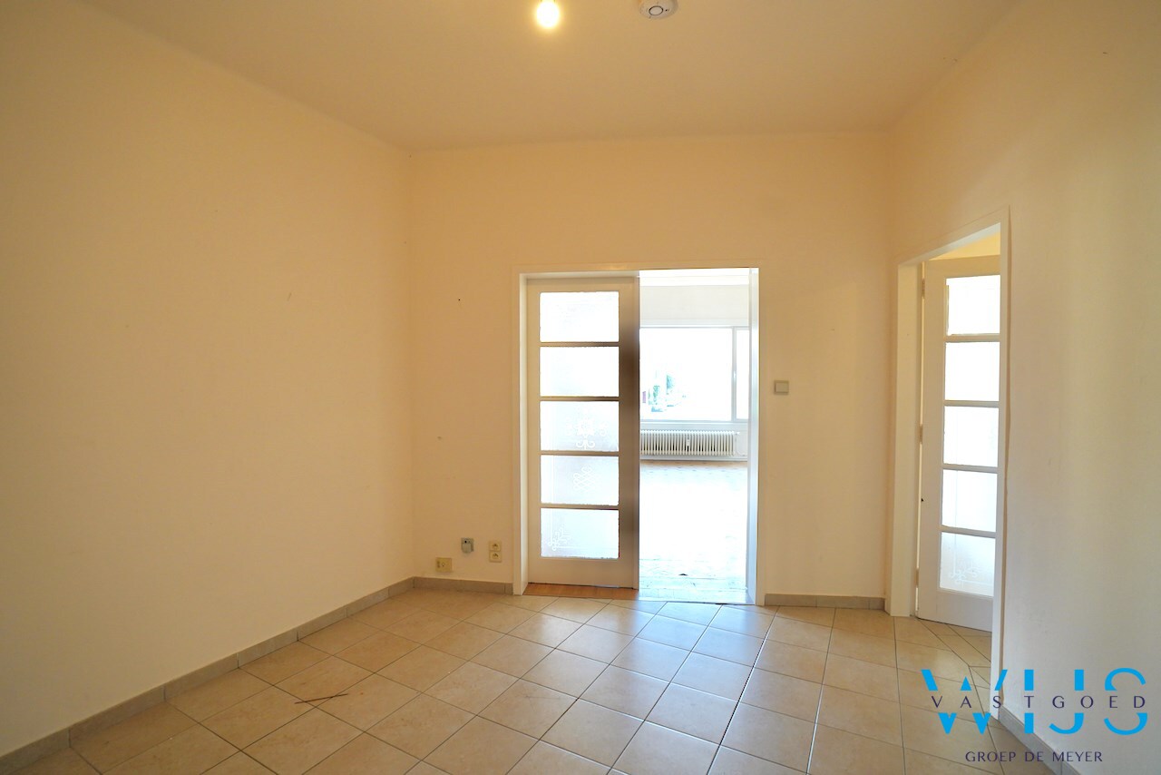 Zeer ruim karaktervol appartement te Gent ! 