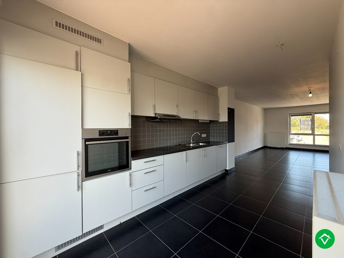 Duplexappartement met twee slaapkamers, zonneterras en parking te Moorslede 