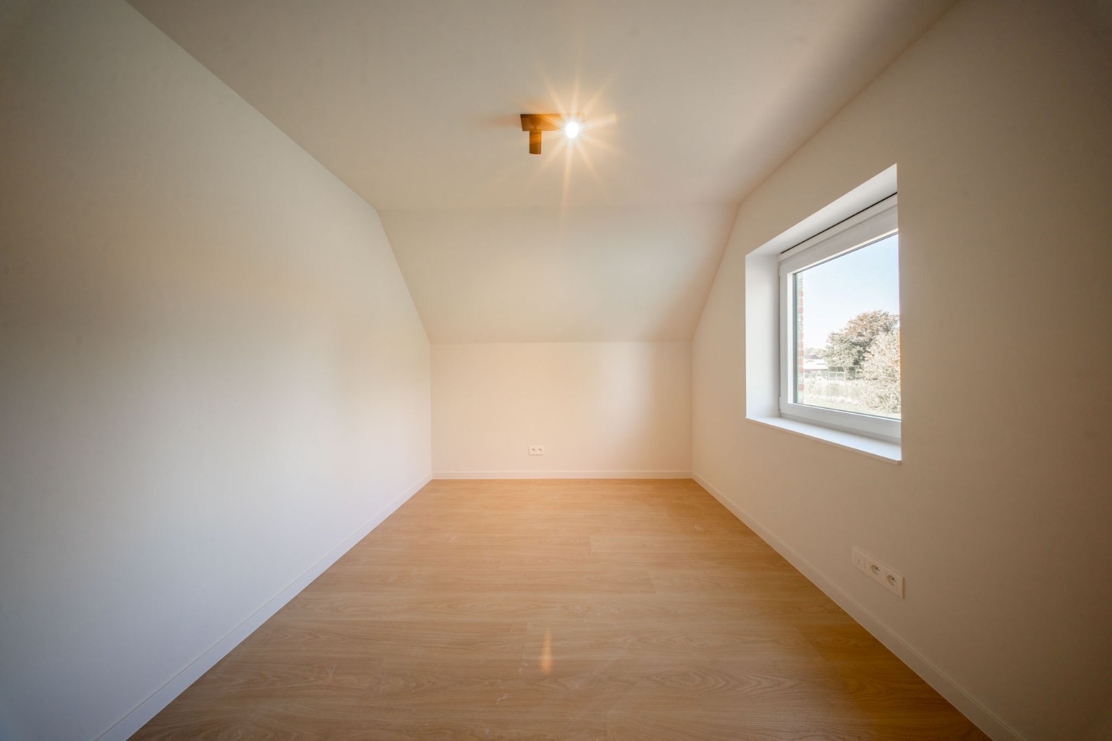 Instapklare nieuwbouwwoning met 3 slaapkamers en tuin op 681 m² 