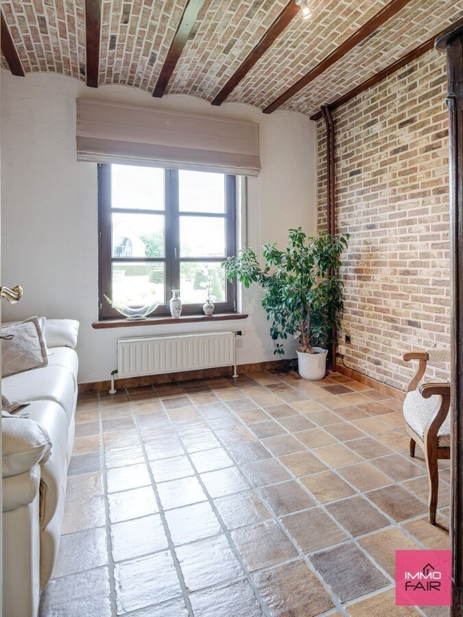 Energiezuinig landhuis met 4 slaapkamers op perceel van bijna 2000 m² 