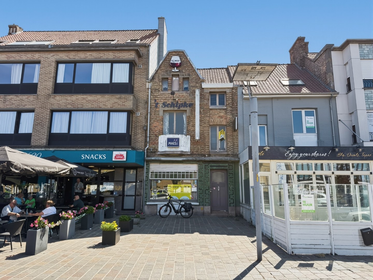 t Schipke – authentiek visserscafé aan de Kaai van Nieuwpoort. 