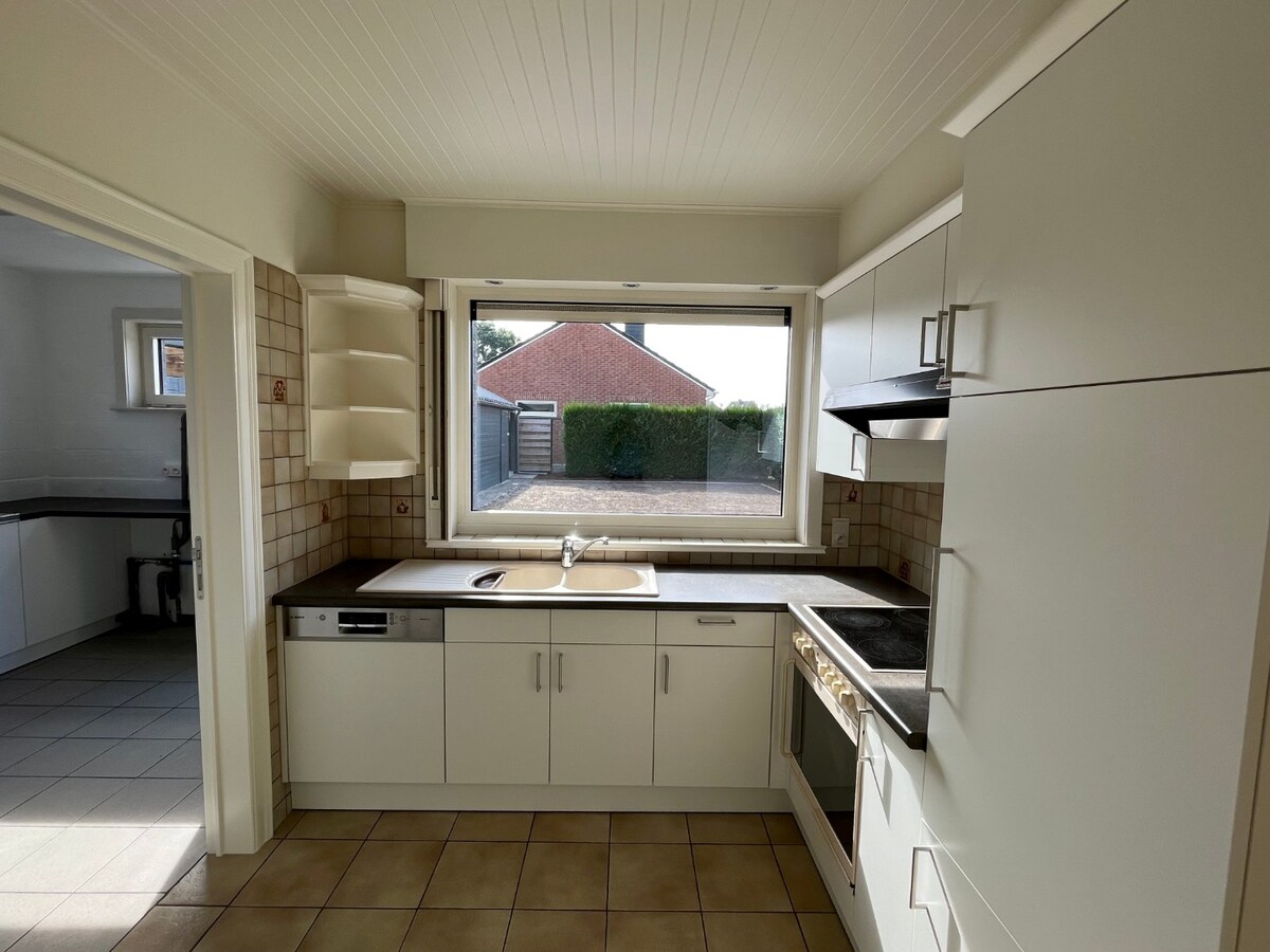 Gezellige woning met 4 slaapkamers in Zulte 