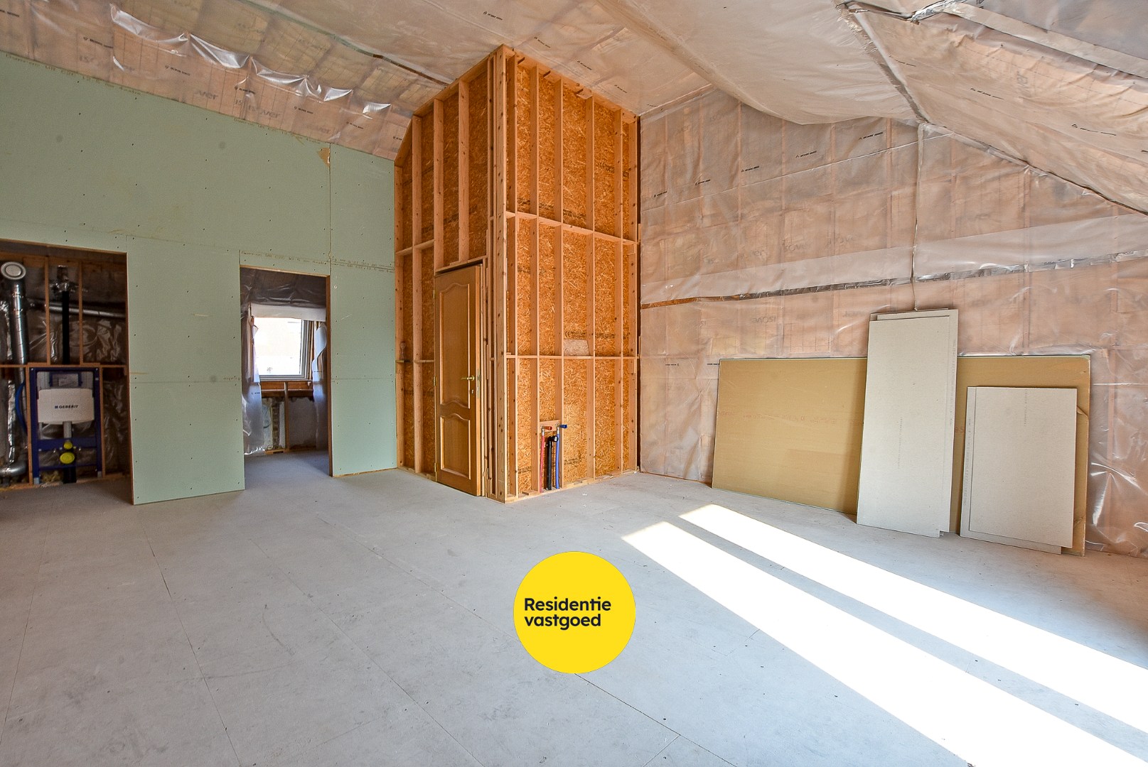 Restaurant 'De Haven' volledig gebouw met mogelijheden vlakbij de kaai gelegen op 313 m². 