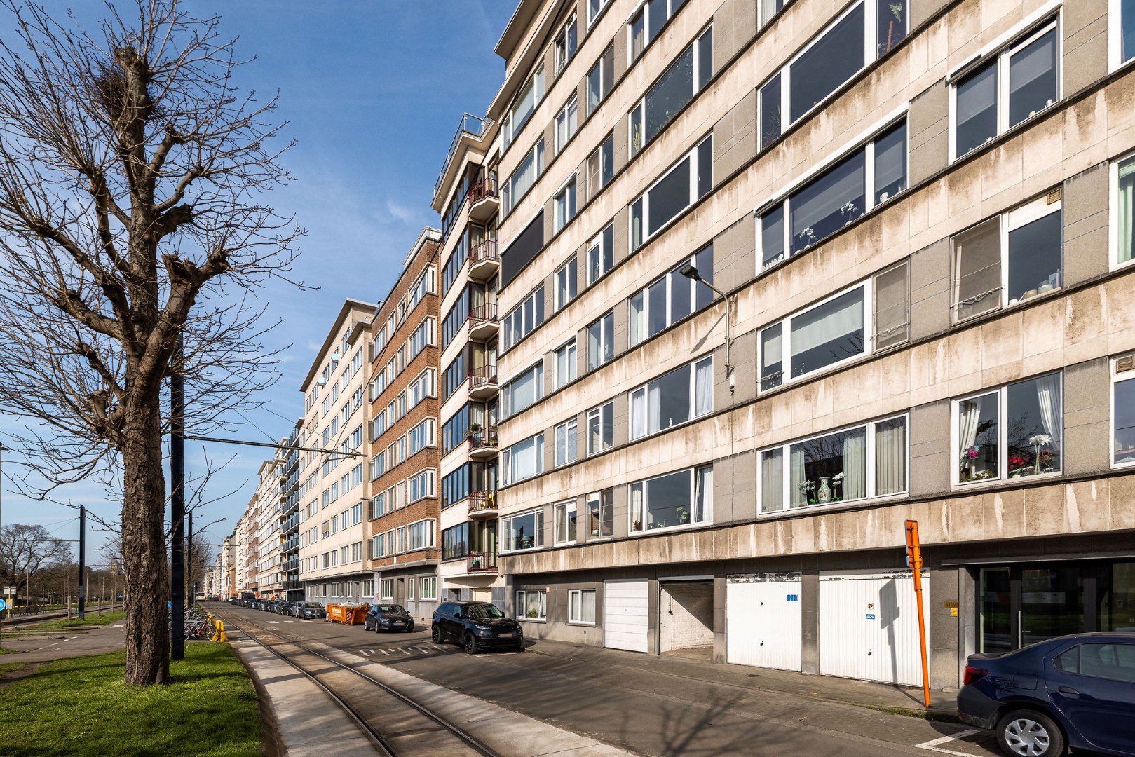 Appartement met twee slaapkamers, ruim terras en uniek parkzicht 