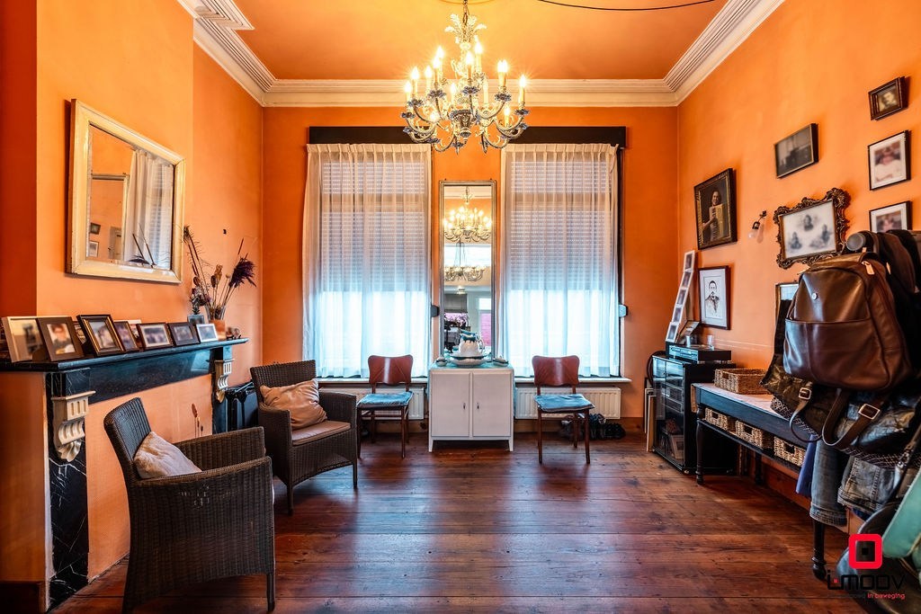 Bel-étage woning met 5 slaapkamers in Gent 