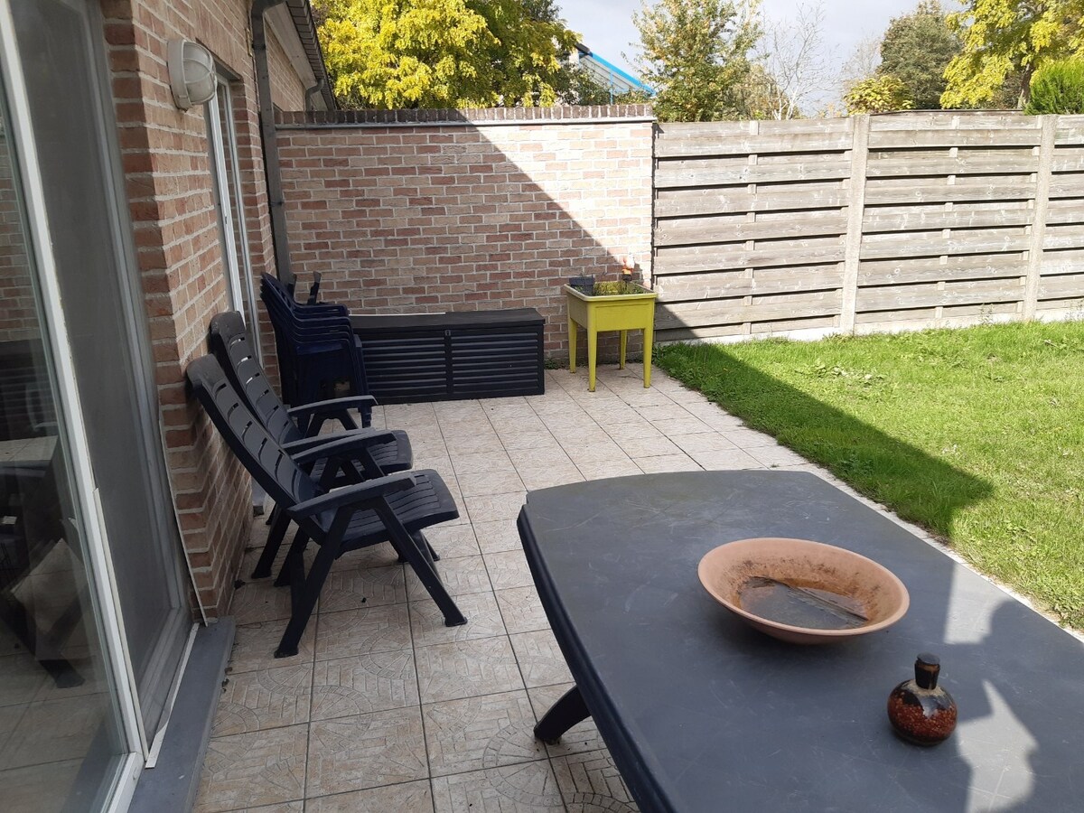 Aangename woning (Half Open). 