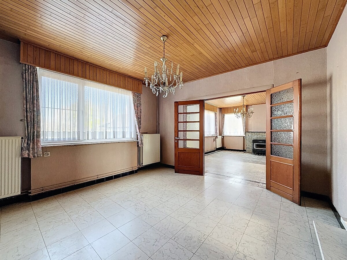 Te renoveren/te slopen HOB met tuin aan station Sint-Denijs-Boekel 