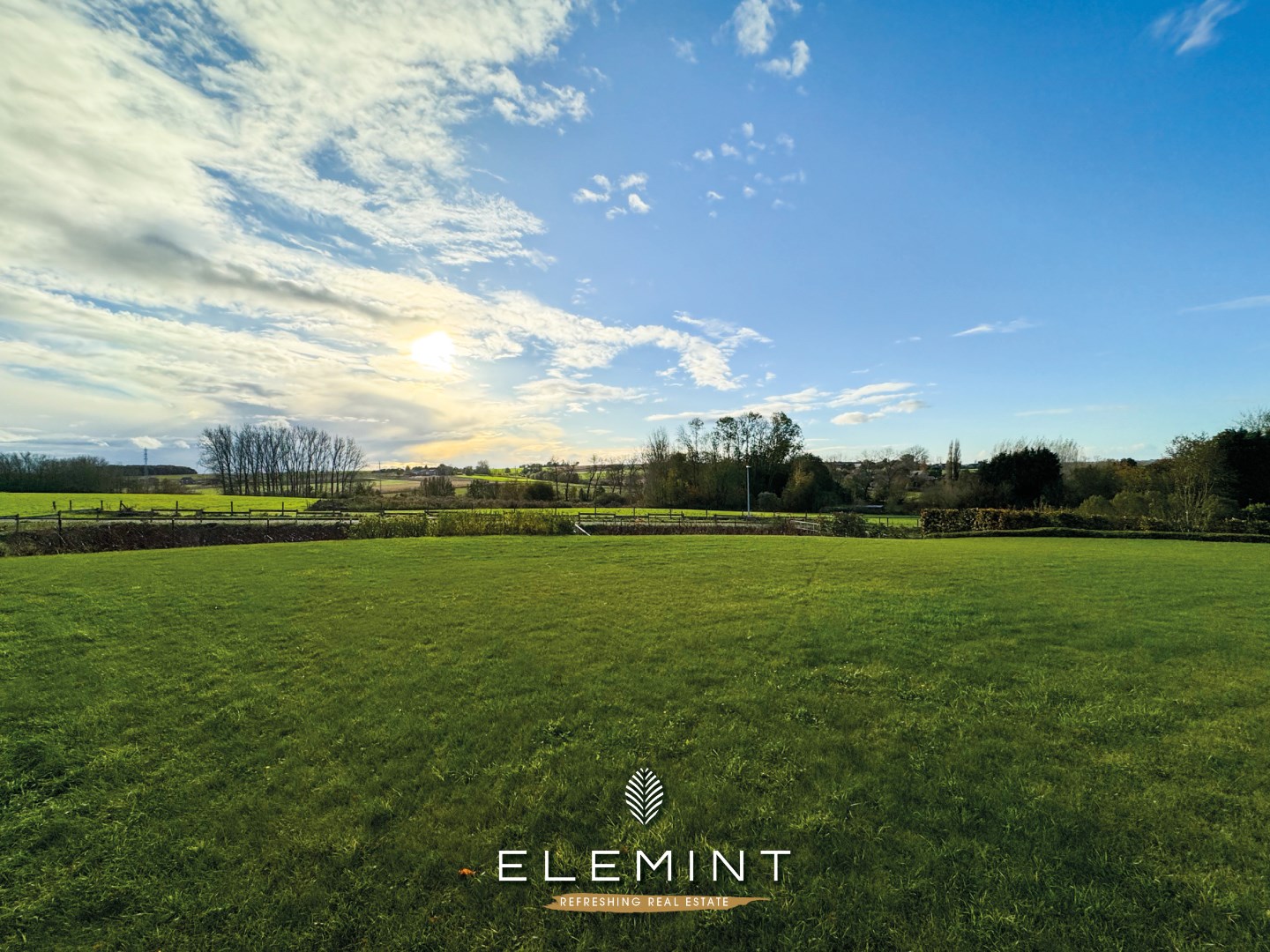 Ruim modern appartement met terras, 2 slaapkamers en 2 staanplaatsen 