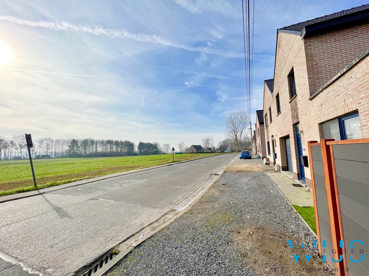 Landelijk gelegen halfopen bebouwing te Assenede 