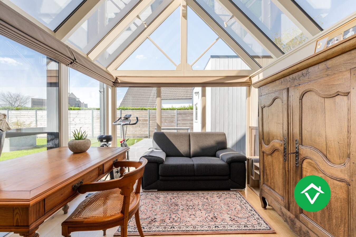 Alleenstaande woning met 5 slaapkamers en garage te Torhout 