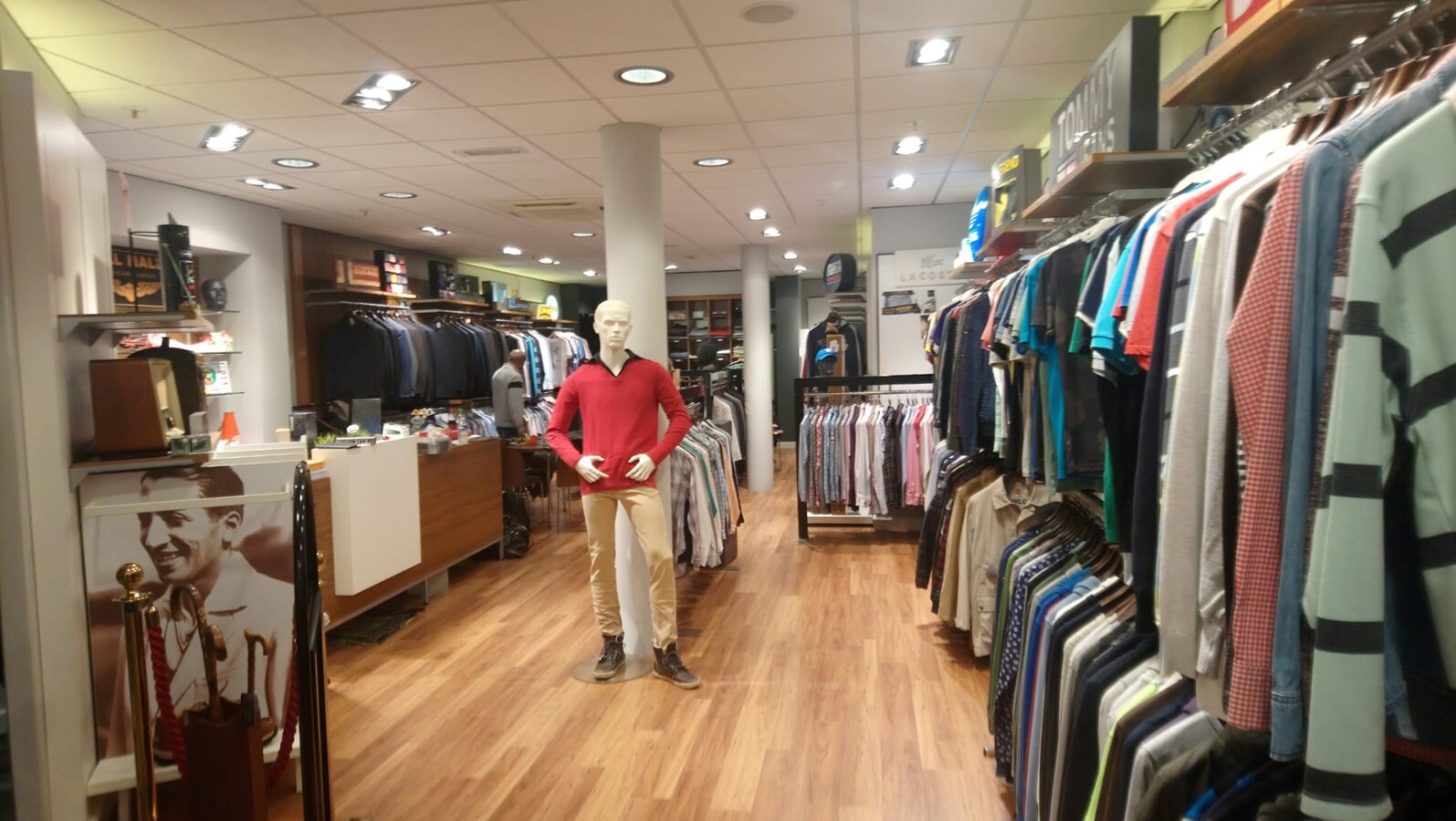 Commerciële winkel verhuurd in Tilburg
